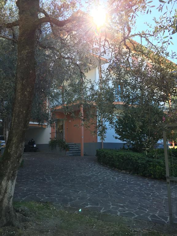 فندق مالتشيزينيهفي  Casa Bianca المظهر الخارجي الصورة